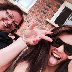 Meet your Posher, Angela